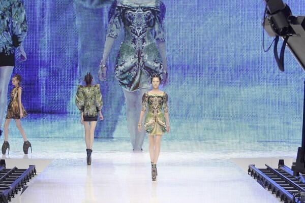 Fashion Diary: Paris Fashion Week highlights - Los Angeles Times